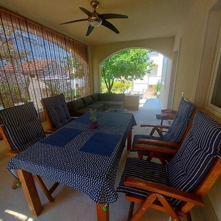 Sweet Apartment Marijana Supetar Εξωτερικό φωτογραφία