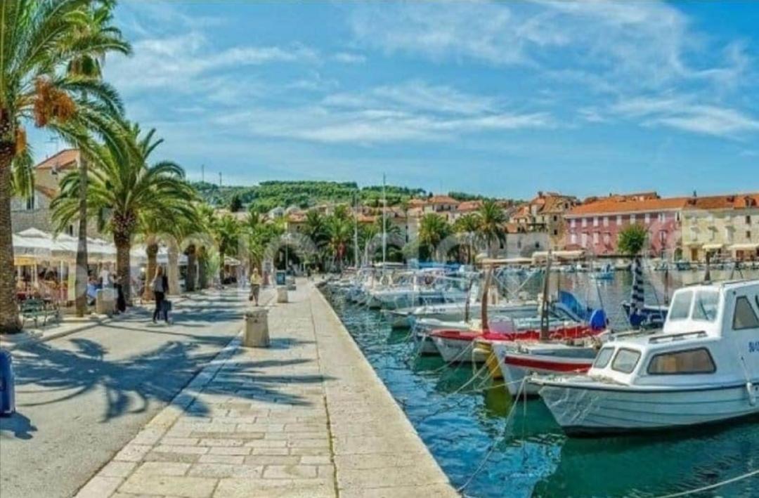 Sweet Apartment Marijana Supetar Εξωτερικό φωτογραφία