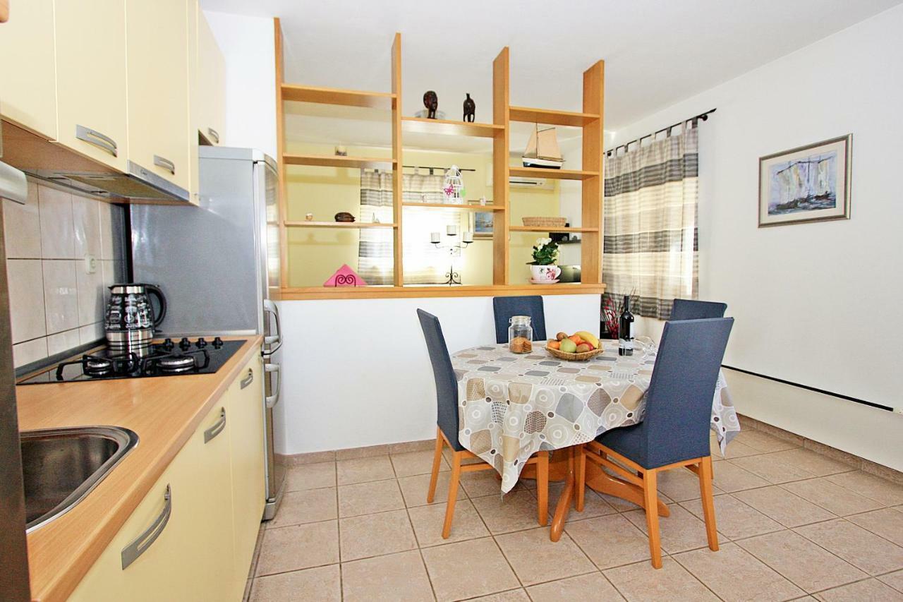 Sweet Apartment Marijana Supetar Εξωτερικό φωτογραφία